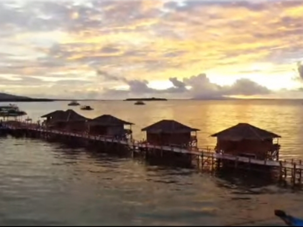 Sensasi menginap unik di atas pantai villa dermaga Nirwana Resort Ujung Kulon